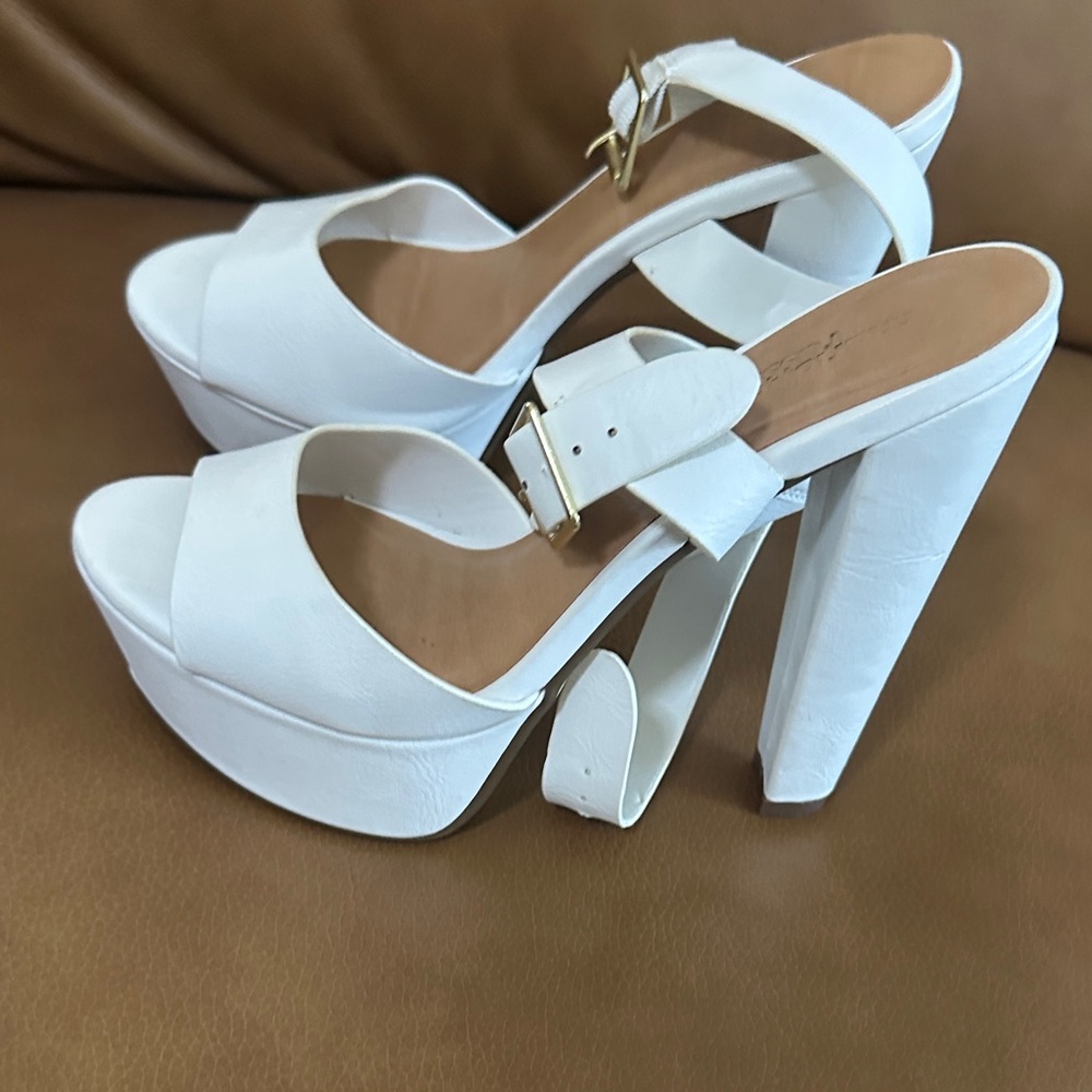 Charlotte Russe White Platform Sandals